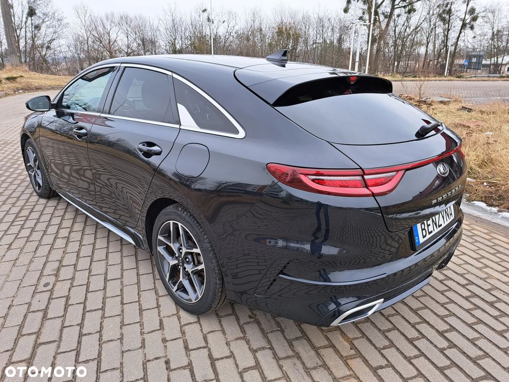 Kia ProCeed 1.5 T-GDI GT Line - 12