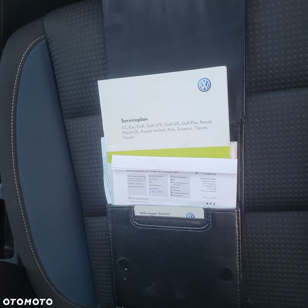 Volkswagen Golf - 28