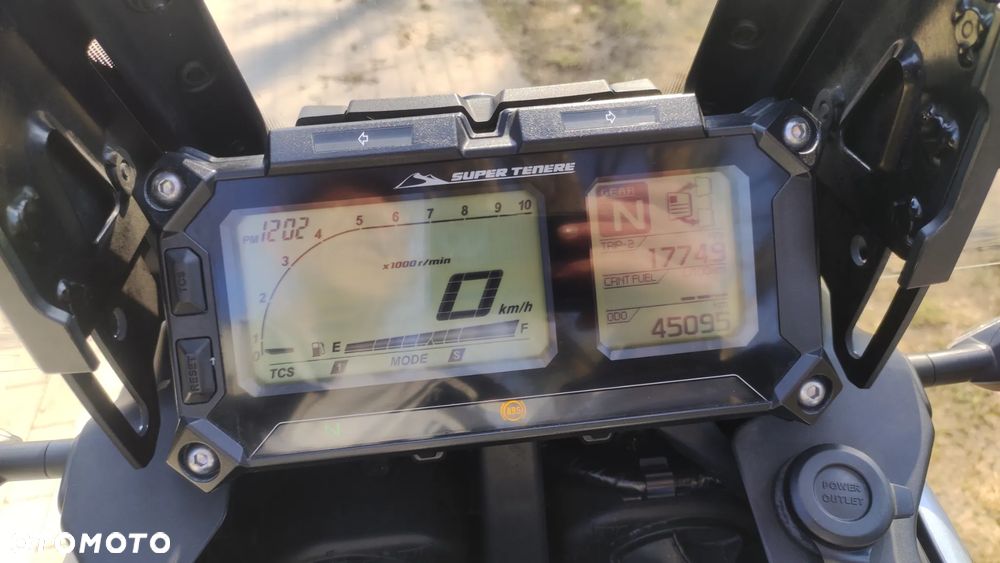 Yamaha Super Tenere - 30