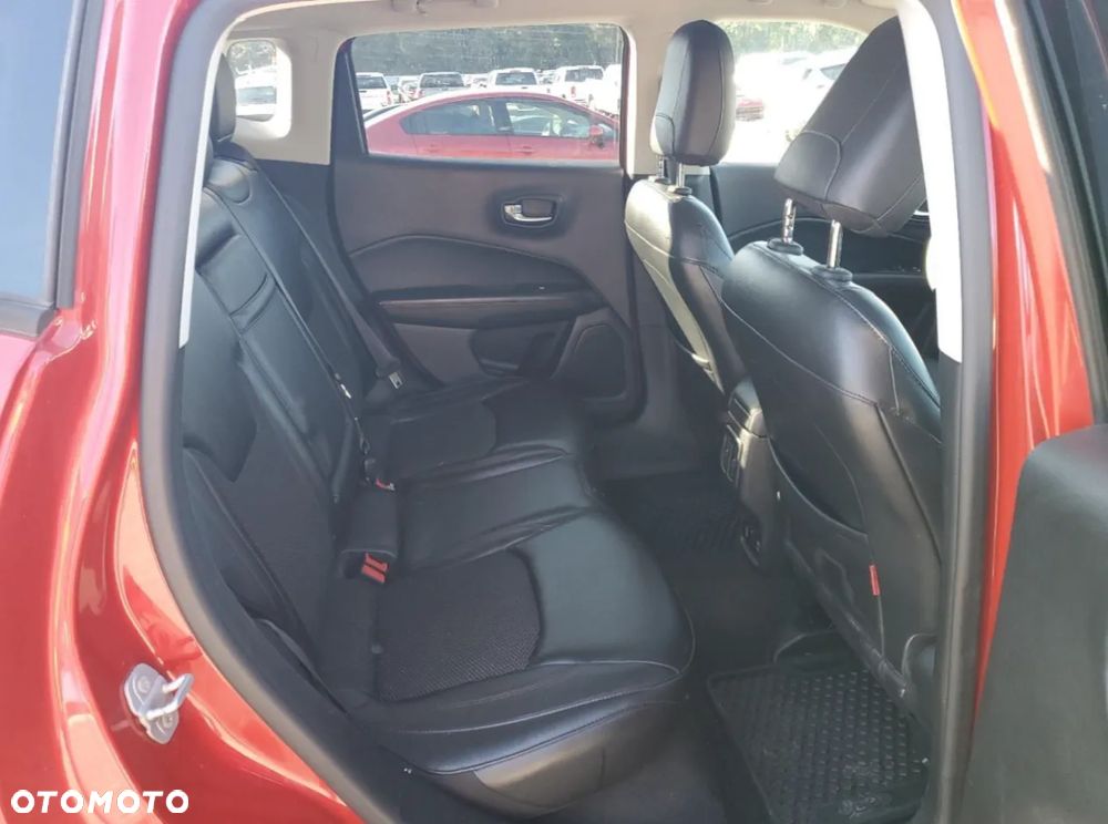 Jeep Compass - 15