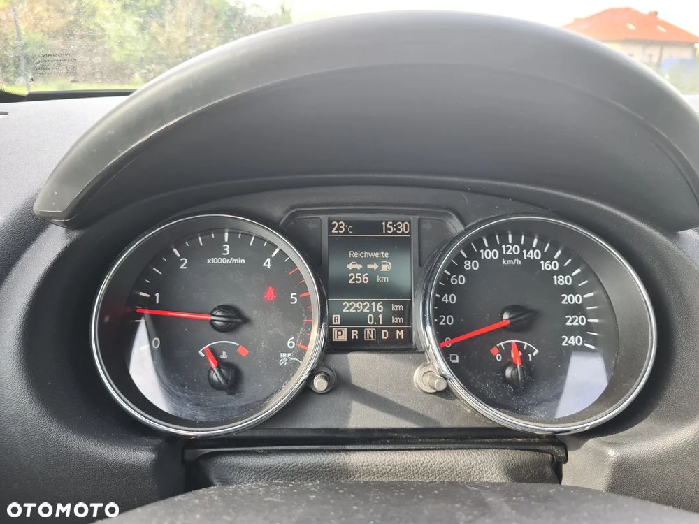 Nissan Qashqai 2.0 dCi 4x4 Acenta - 26