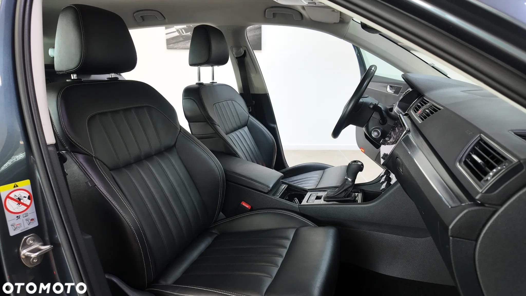 Skoda Superb 1.5 TSI ACT Sportline DSG - 35