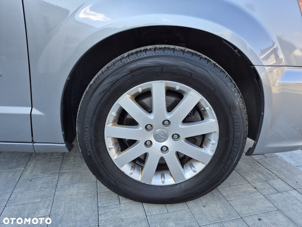 Chrysler Town & Country 3.6 Touring - 11