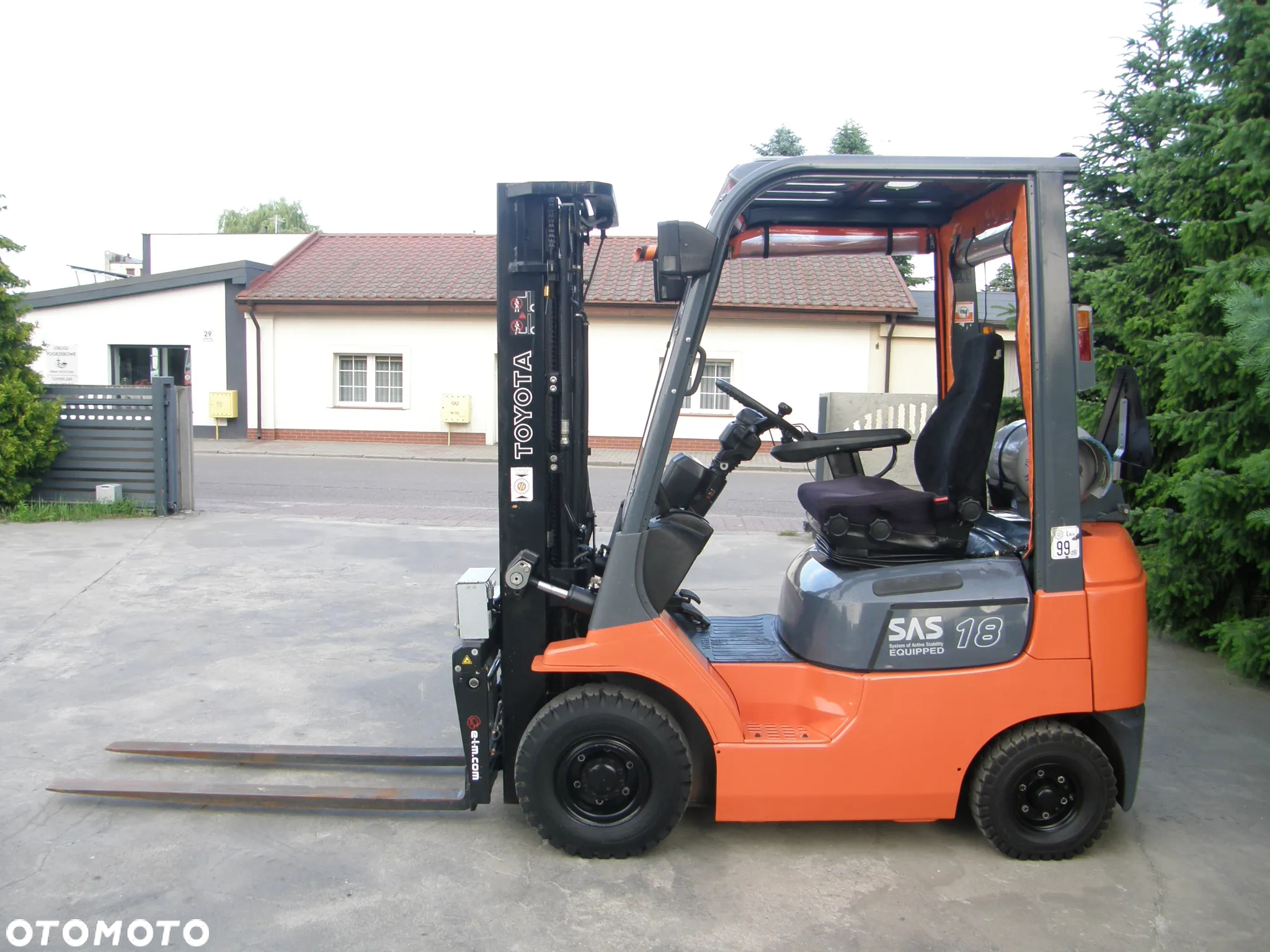 Toyota 7FGF18 2007 TRIPLEX 4,70m pozycjoner - 2