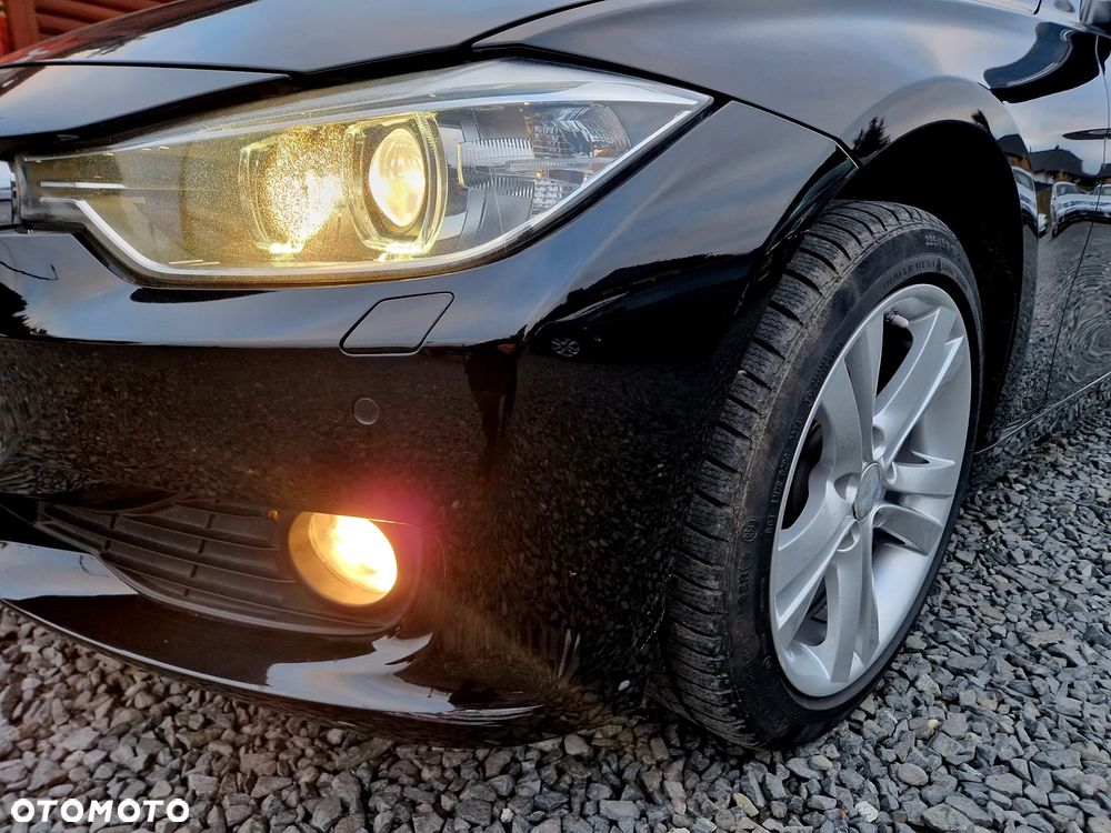 BMW Seria 3 - 35