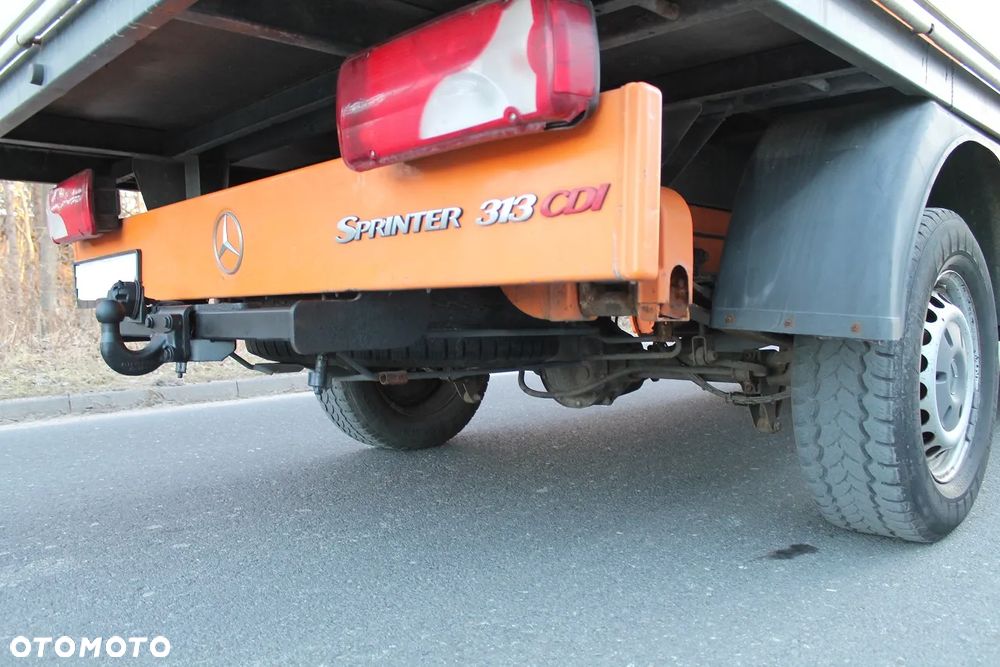 Mercedes-Benz Sprinter - 12