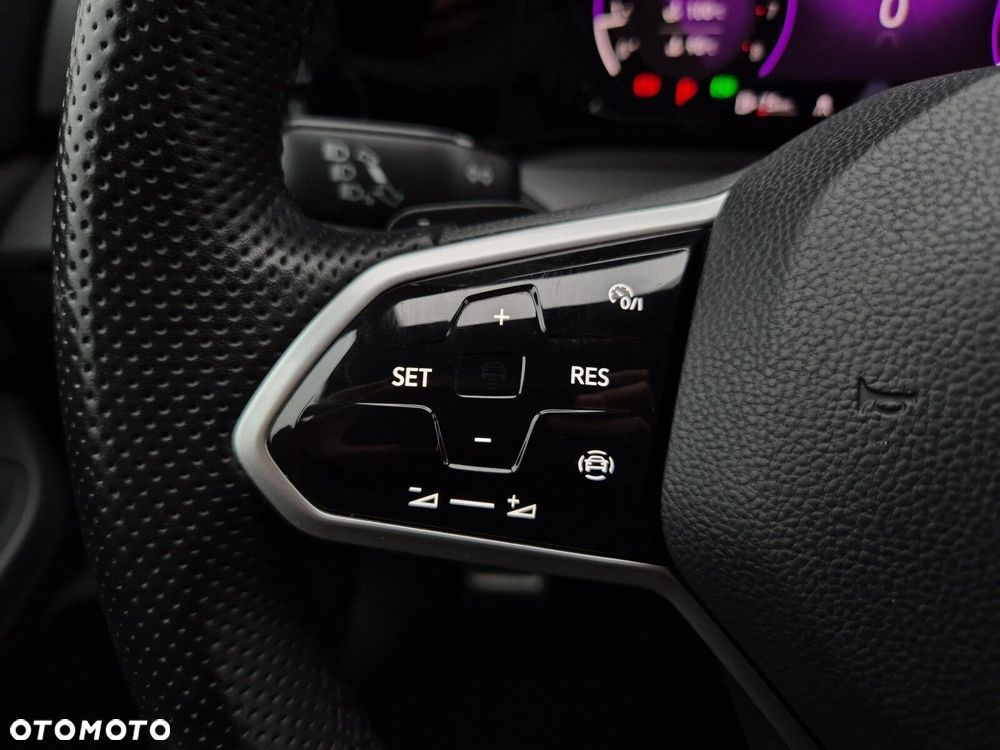 Volkswagen Golf VIII 2.0 TSI GTI DSG - 18