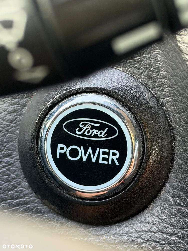 Ford Focus - 30