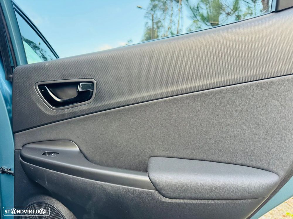 Hyundai Kauai 1.0 T-GDi Premium Pele/Tec.Vermelho - 44