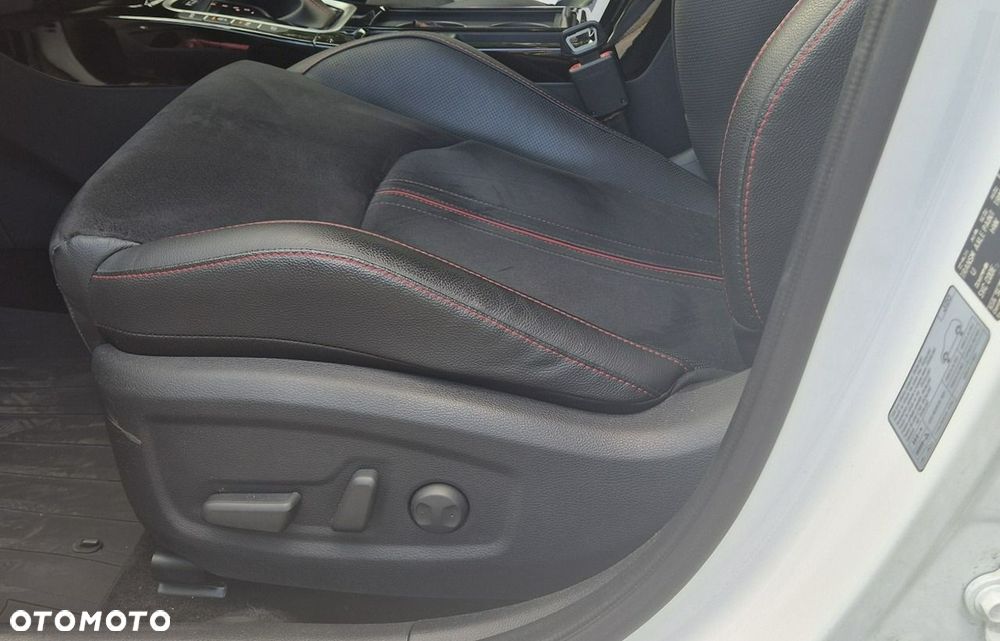 Kia ProCeed - 9