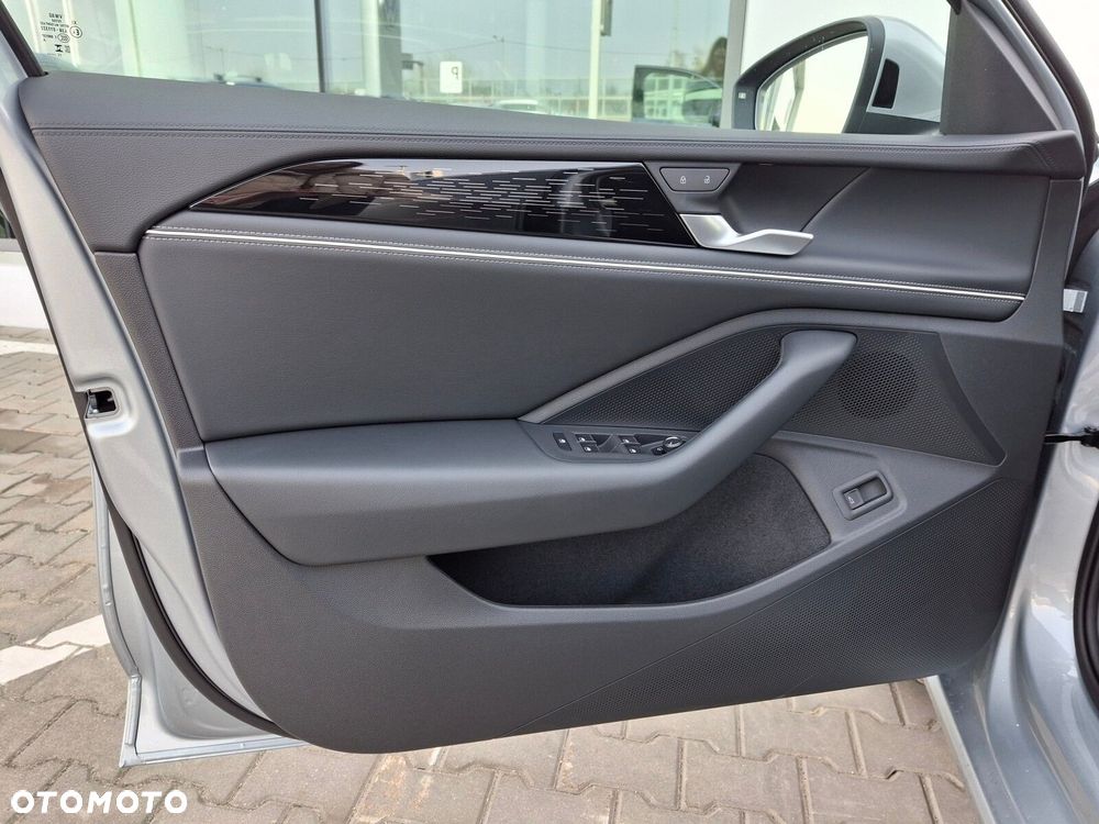 Volkswagen Passat - 11