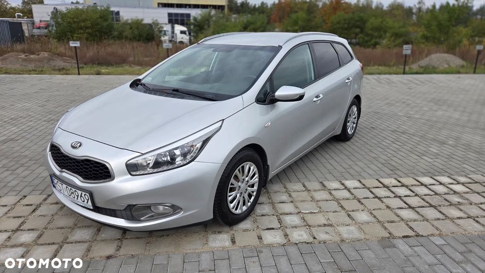 Kia Ceed - 8