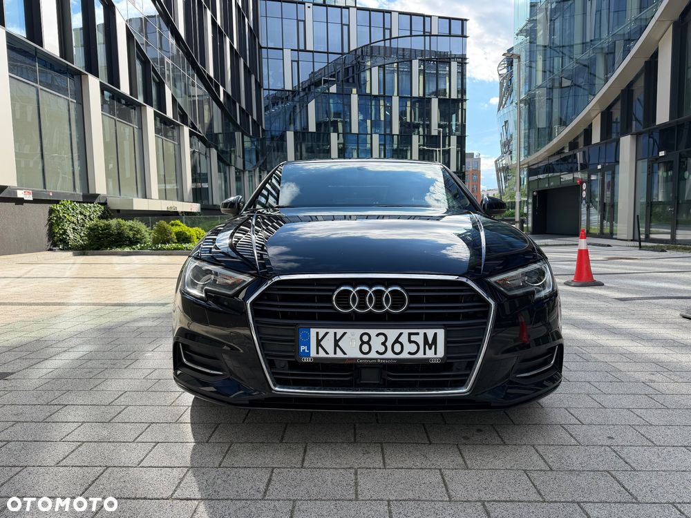Audi A3 Limousine 35 TFSI Sport S tronic - 2