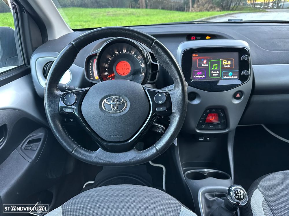 Toyota Aygo 1.0 X-Play+X-Touch - 26