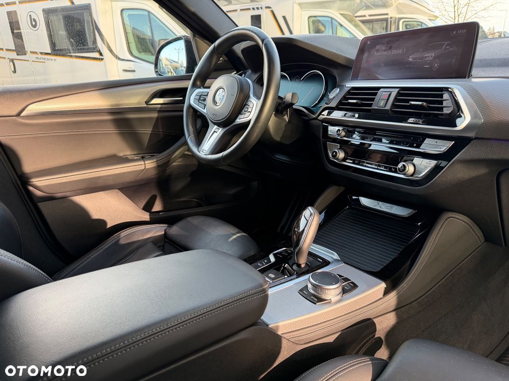 BMW X4 xDrive25d sport - 24