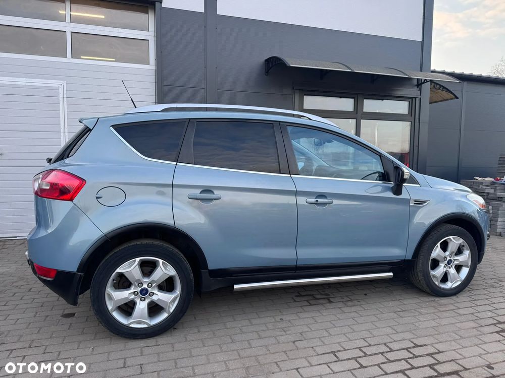 Ford Kuga 2.0 TDCi 4x4 Titanium - 27
