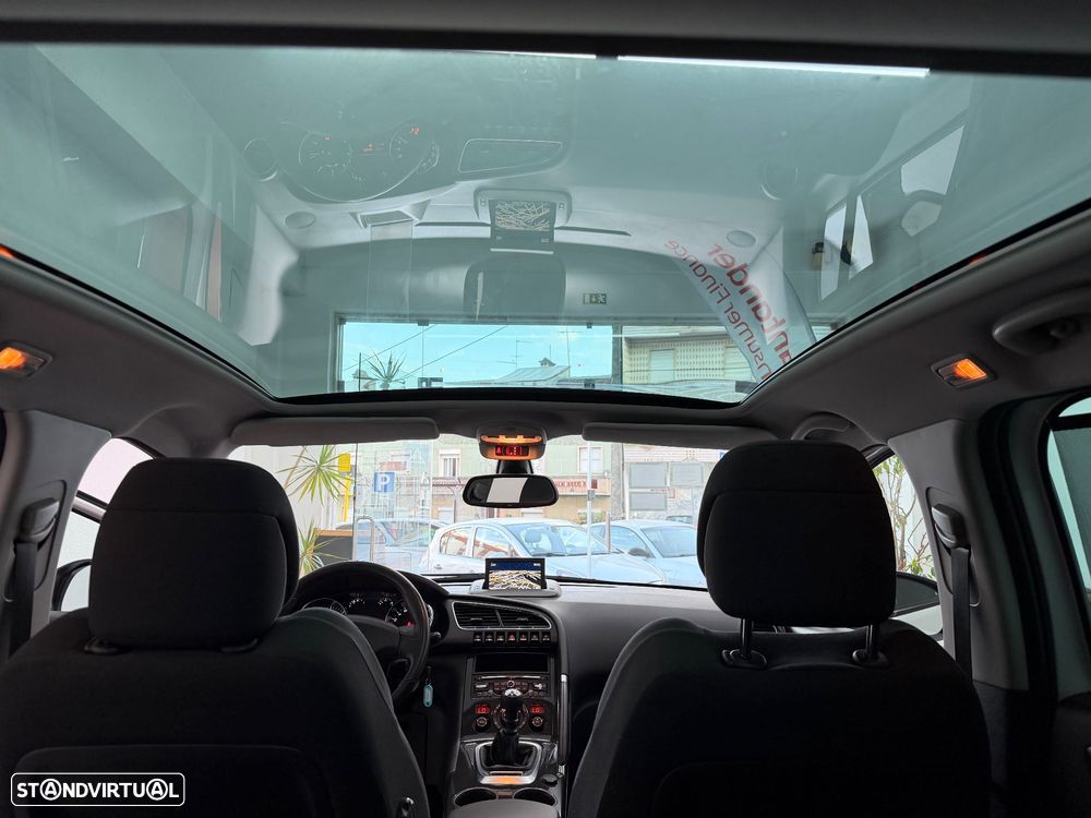 Peugeot 3008 1.6 HDi Allure - 19
