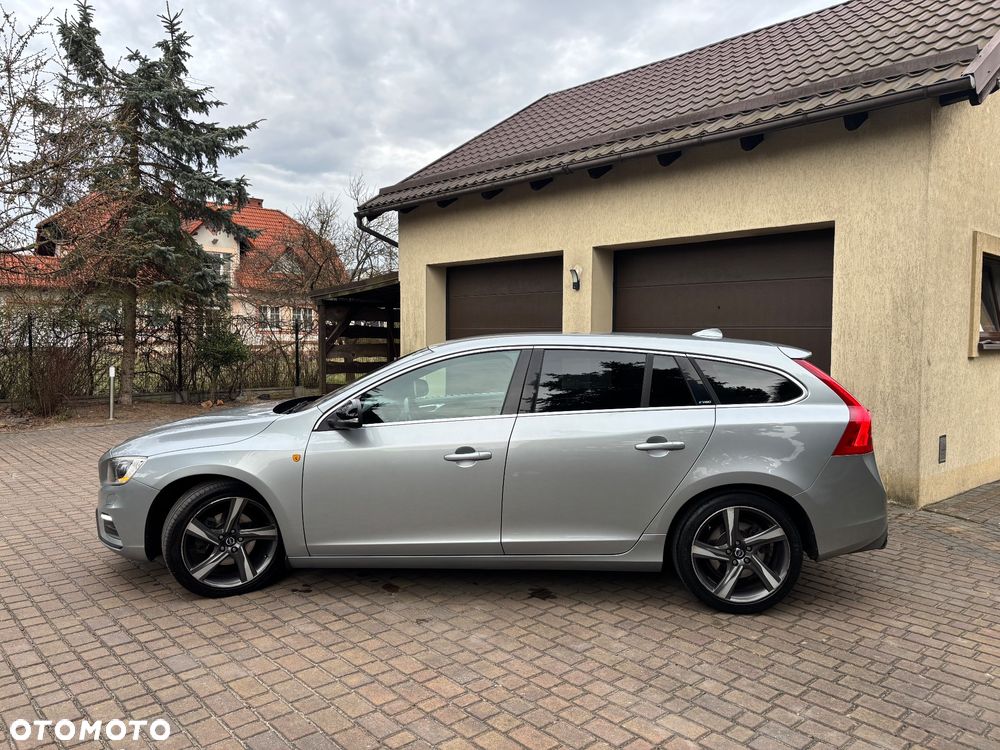 Volvo V60 D4 Drive-E R-Design Summum - 5