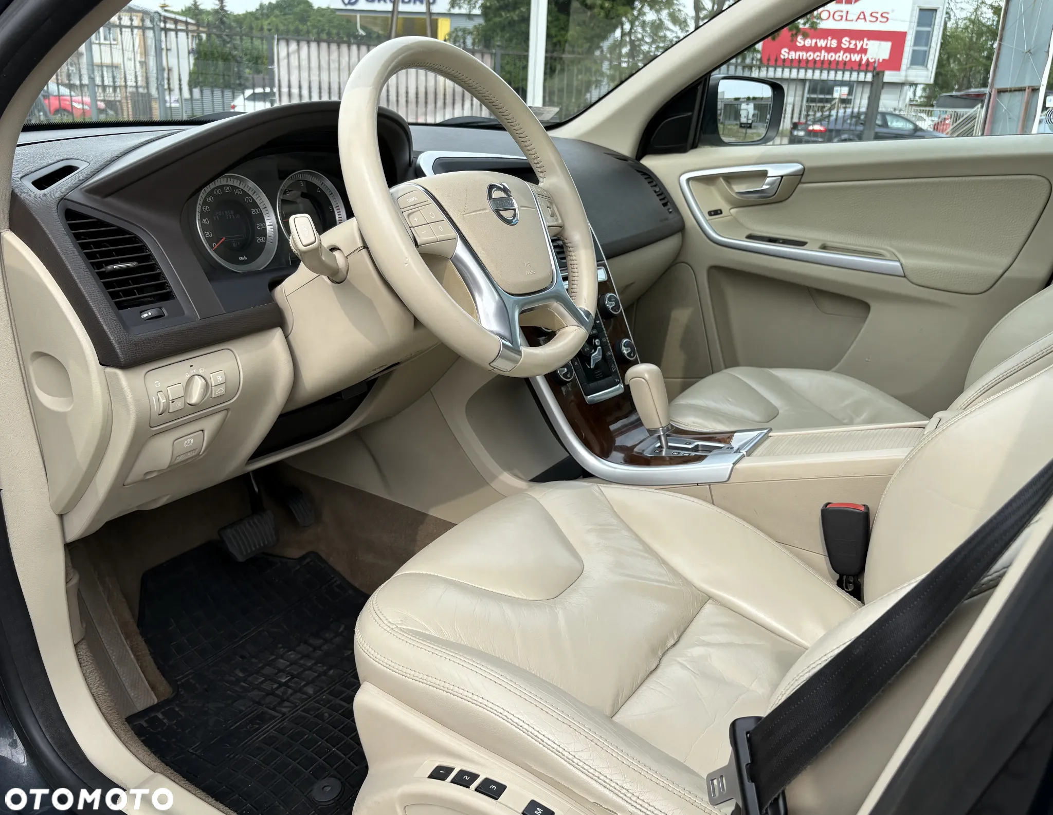 Volvo XC 60 - 12