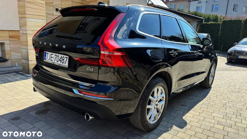 Volvo XC 60 D4 Momentum Pro - 11