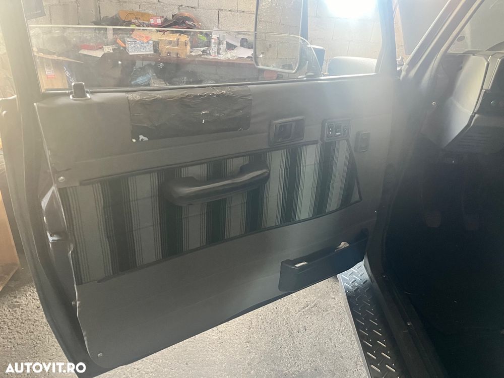 Toyota Land Cruiser - 12