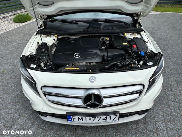 Mercedes-Benz GLA 200 - 17