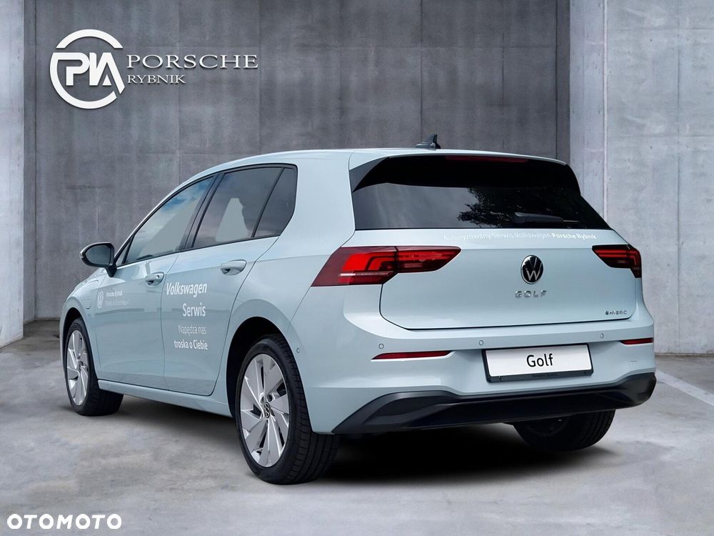 Volkswagen Golf - 4