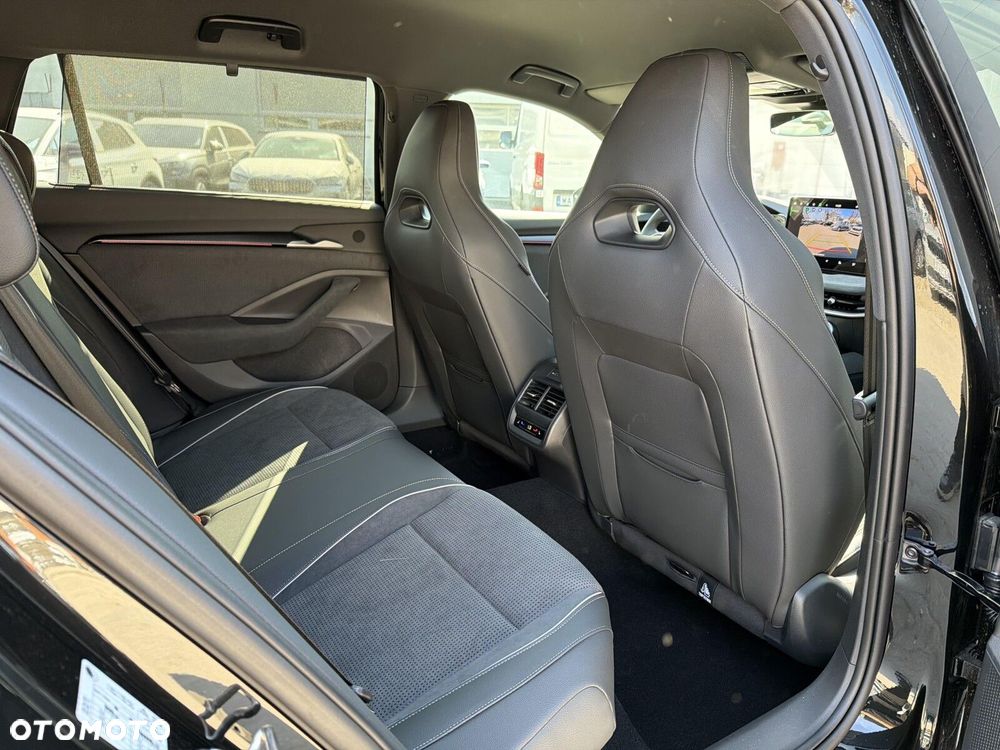 Skoda Superb 2.0 TDI SCR 4x4 Sportline DSG - 23