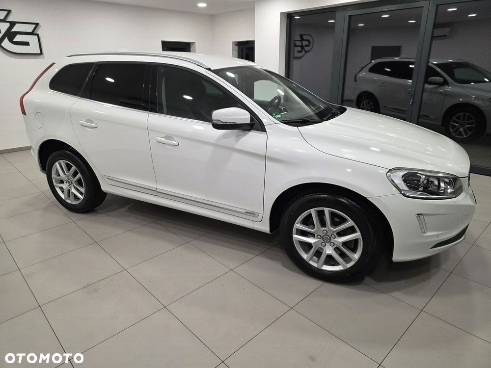 Volvo XC 60 D4 Momentum Pro - 7