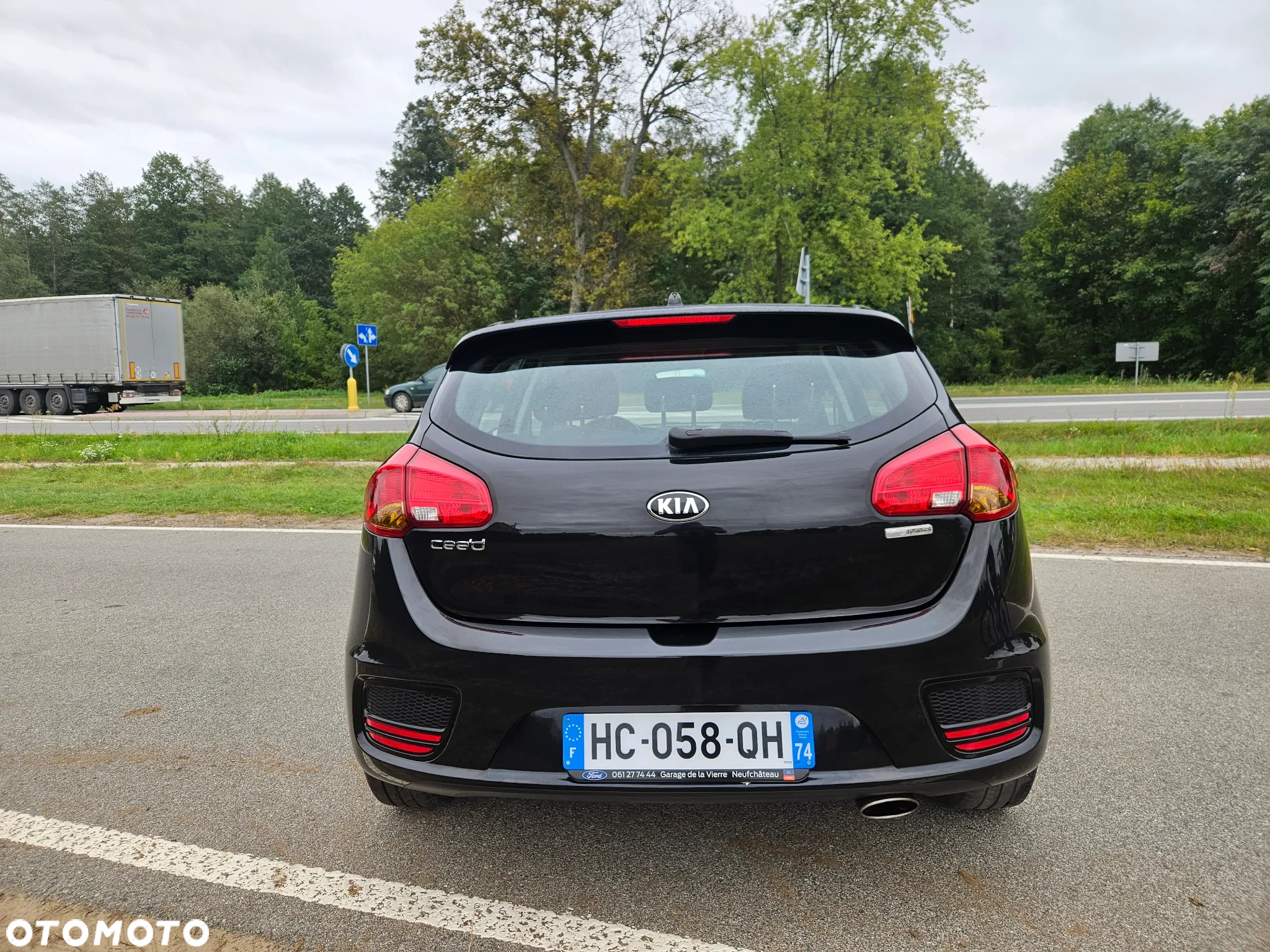Kia Ceed 1.4 CVVT Dream-Team Edition - 17