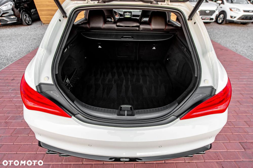 Mercedes-Benz CLA 250 4Matic 7G-DCT Sport - 15