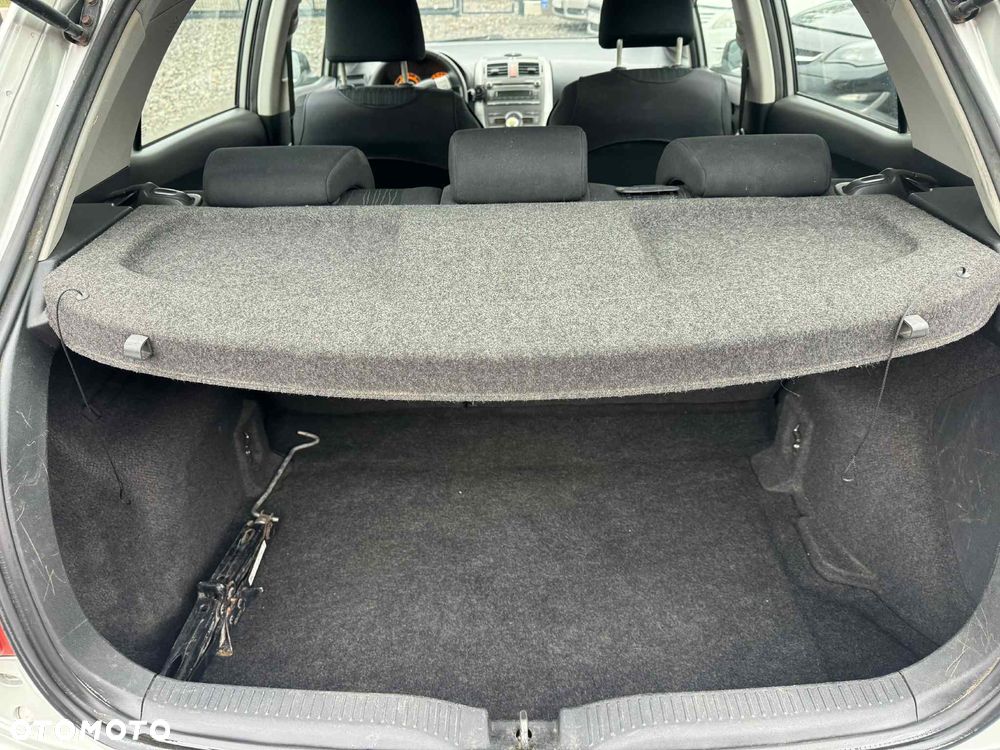 Toyota Auris 2.0 D-4D Premium - 7