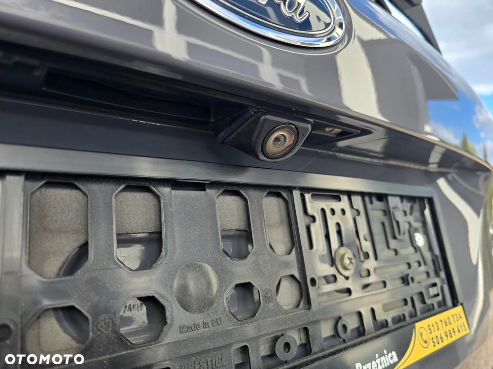 Ford Focus 2.0 EcoBoost ST mit Leder-Exclusiv-Paket - 16