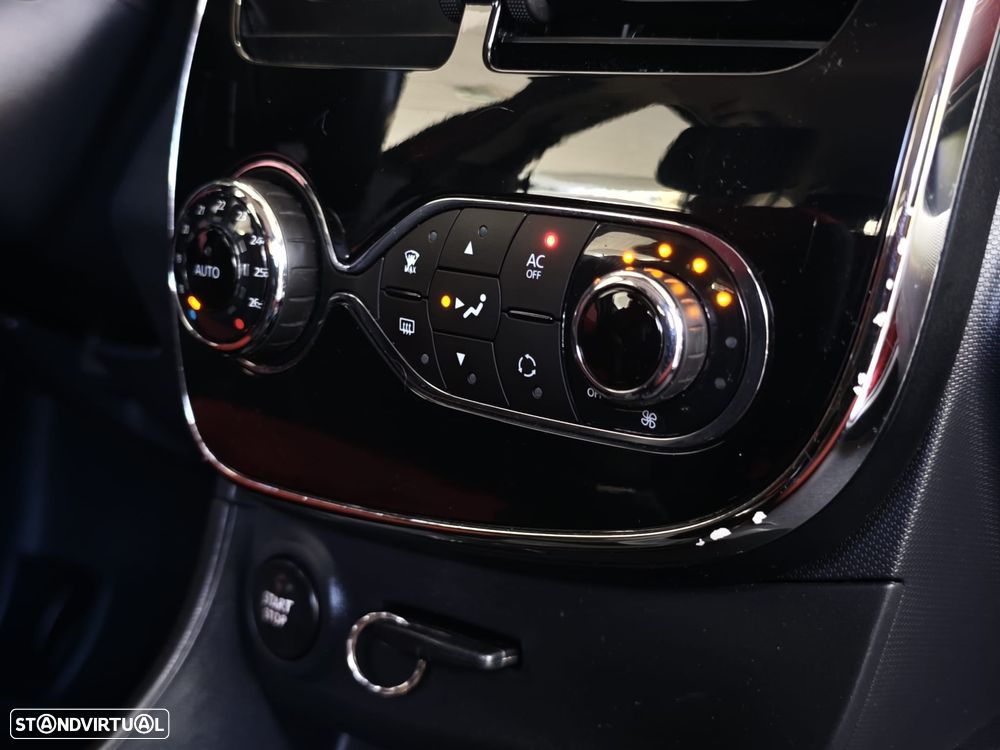Renault Clio Sport Tourer dCi 90 Limited - 37