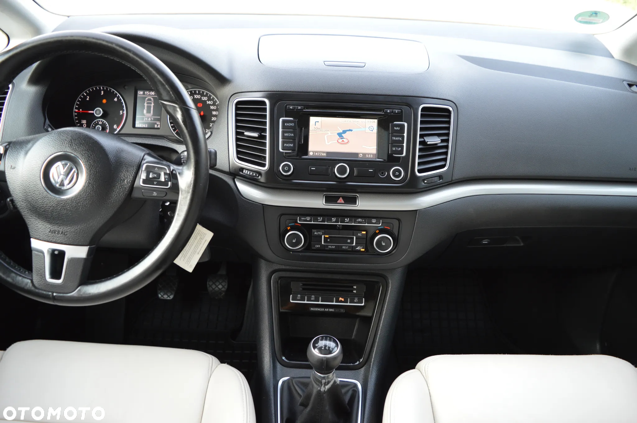 Volkswagen Sharan 2.0 TDI Comfortline - 16