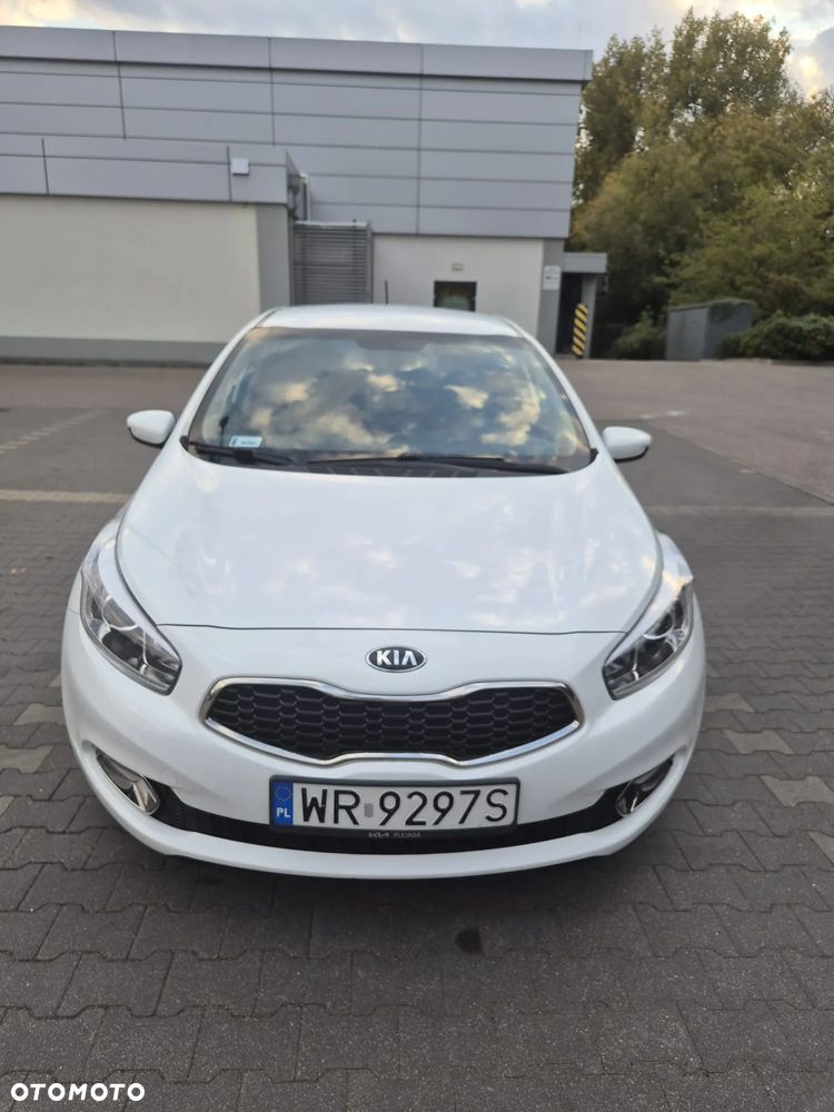 Kia Ceed Cee'd 1.6 GDI L - 8