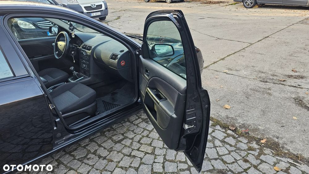 Ford Mondeo 2.0 TDCi DPF Ghia - 15