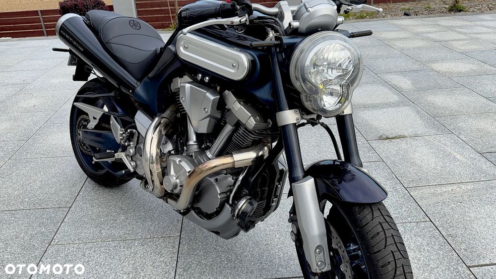 Yamaha MT - 9