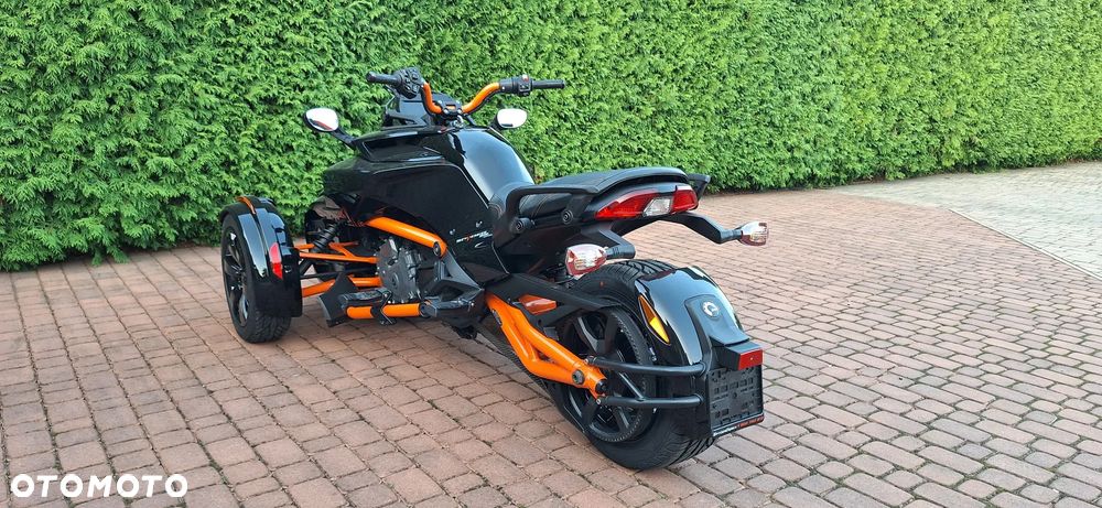 Can-Am Spyder - 5