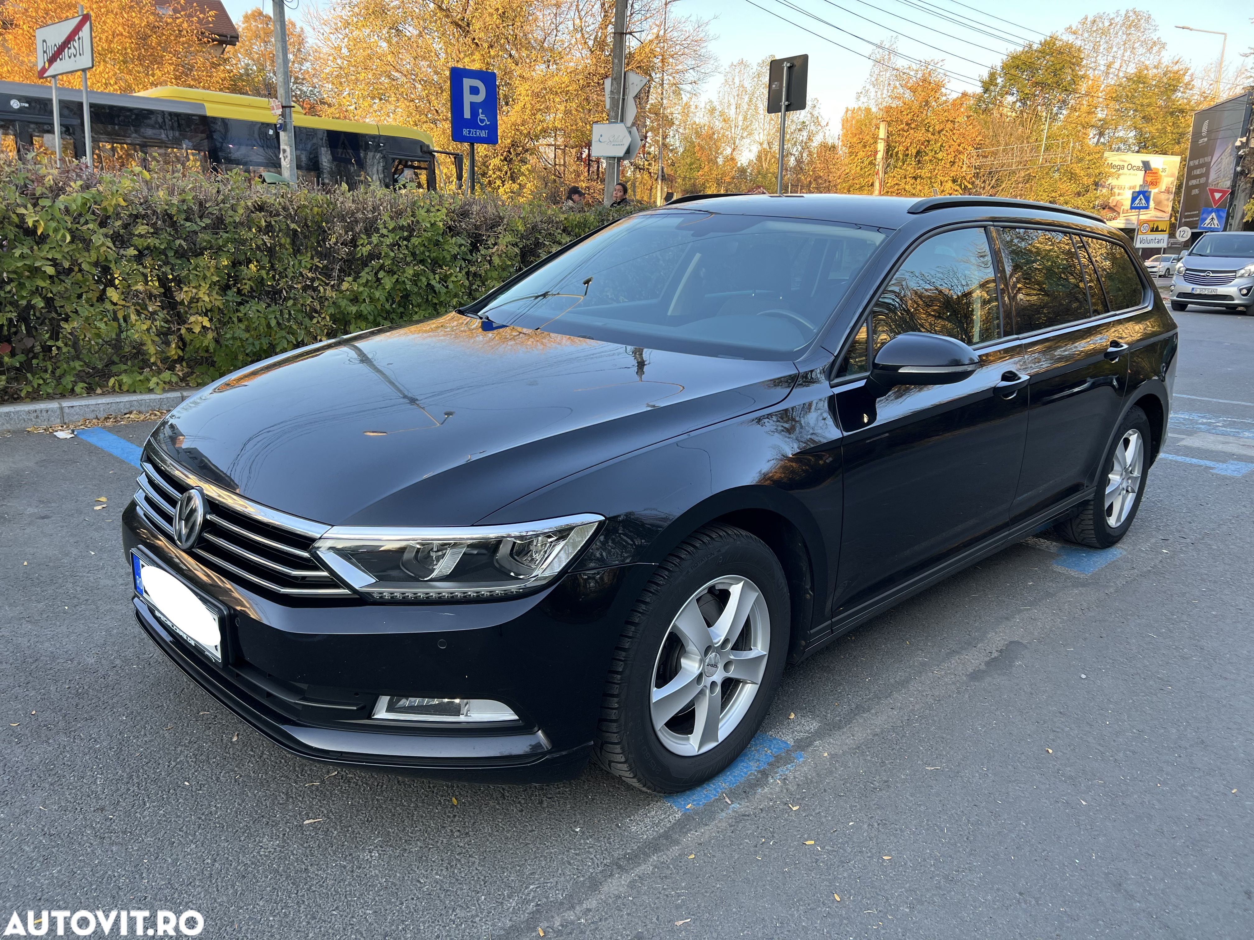 Volkswagen Passat 1.6 TDI Comfortline - 1