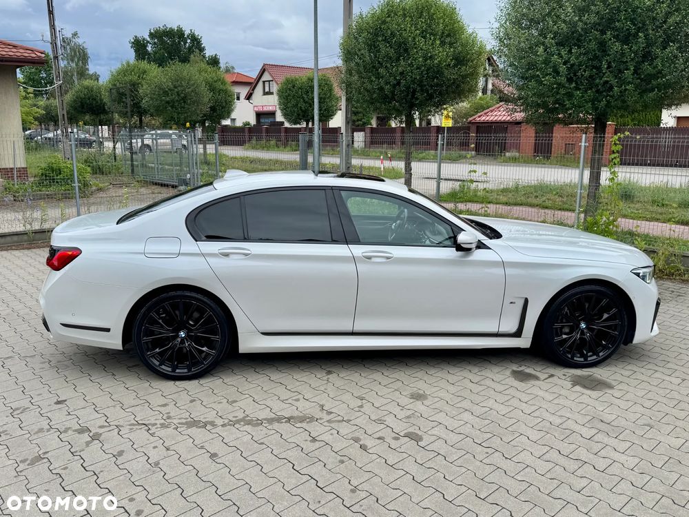 BMW Seria 7 730d xDrive mHEV sport - 6