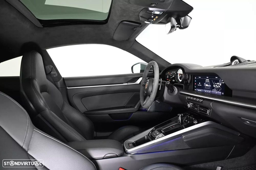 Porsche 911 (992) - 36