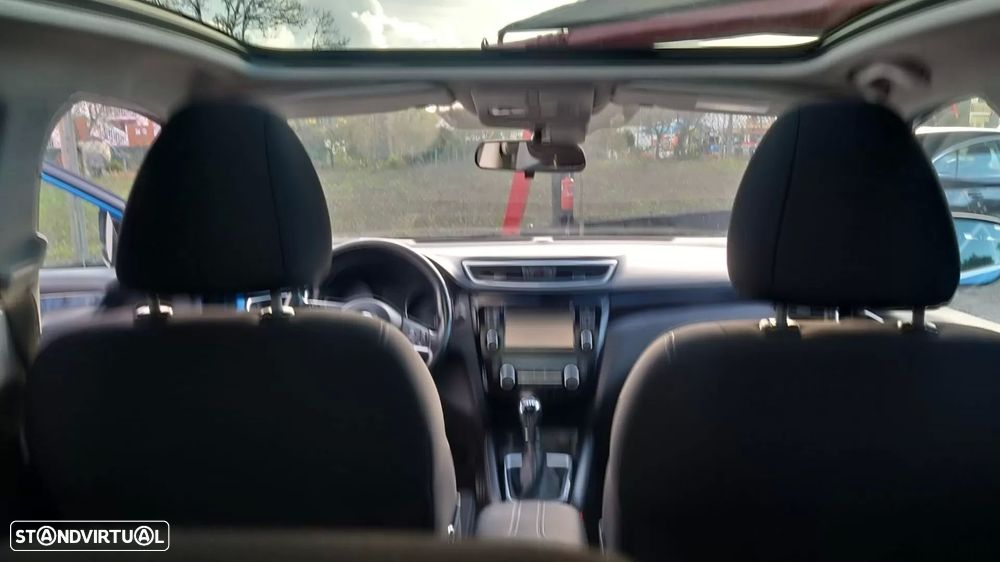 Nissan Qashqai 1.5 dCi N-Connecta RS+PS - 28