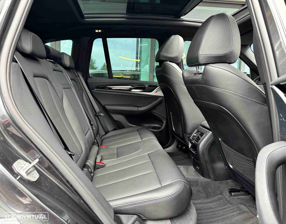 BMW iX3 M Sport Inspiring - 17