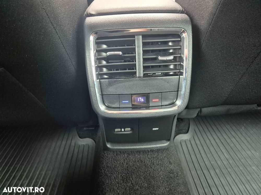 Skoda Octavia 2.0 TDI DSG 4X4 Style - 12