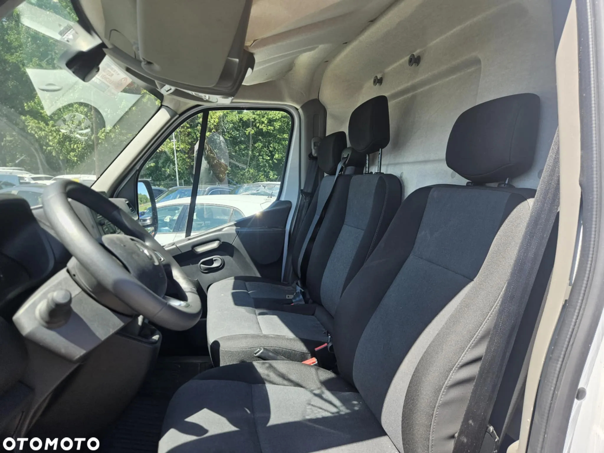 Renault MASTER  L2H2  2024 rok  2.3 DCI - 11