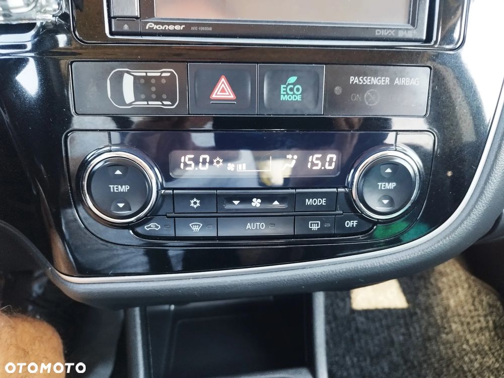 Mitsubishi Outlander 2.0 2WD Diamant Edition - 35