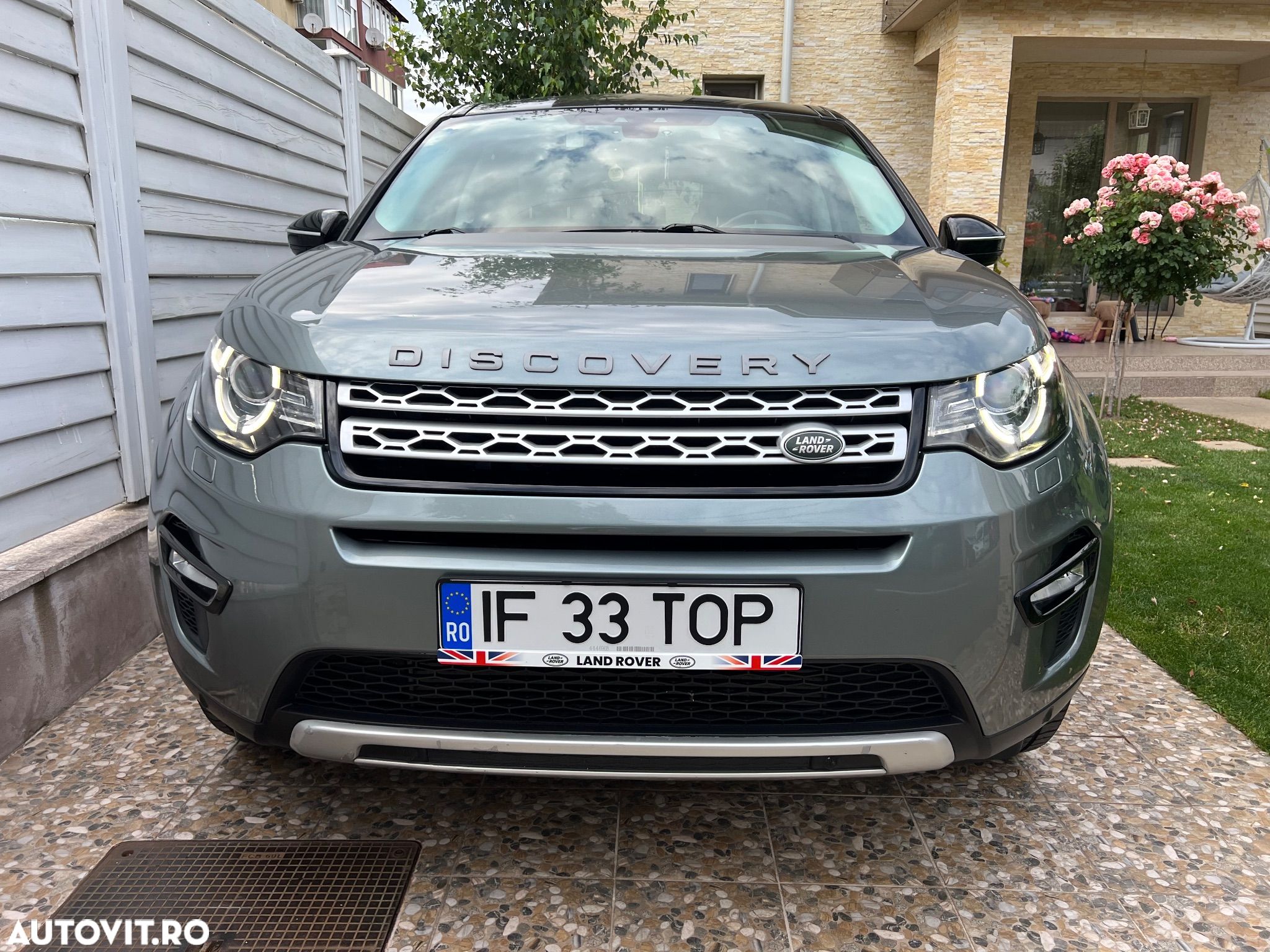 Land Rover Discovery Sport - 1