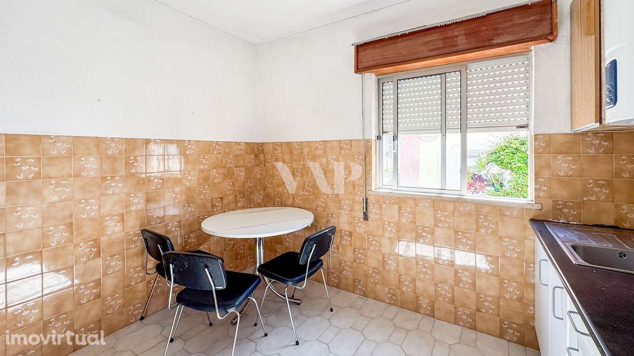 Oportunidade de Renovação no Centro de Loulé – Moradia com Terraço e A - Grande imagem: 2/34