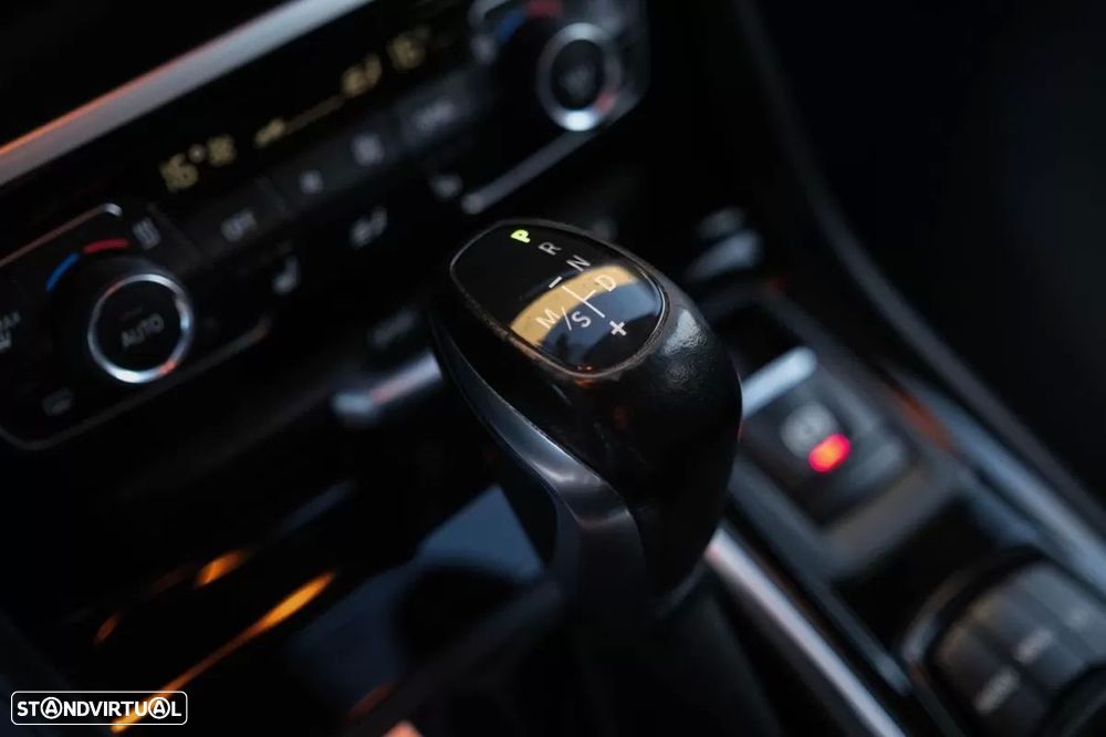 BMW 216 Active Tourer d Auto - 12